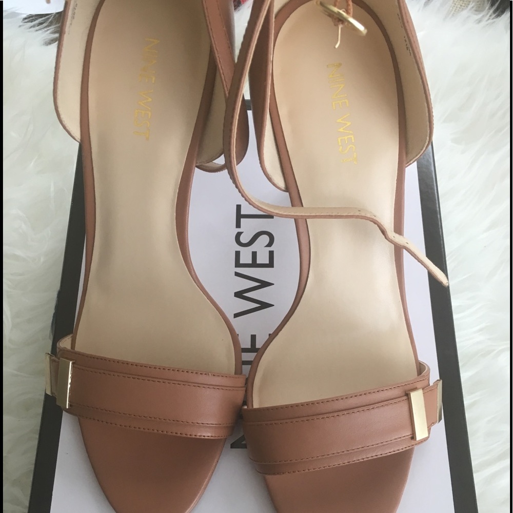 NINE WEST NWMATTEO SANDAL